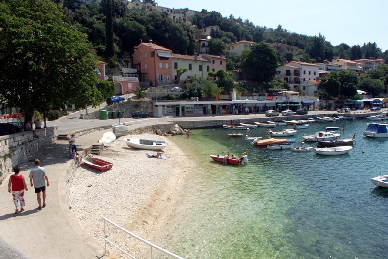 Apartments And Rooms With Parking Space Rabac, Labin - 12368 Exteriér fotografie