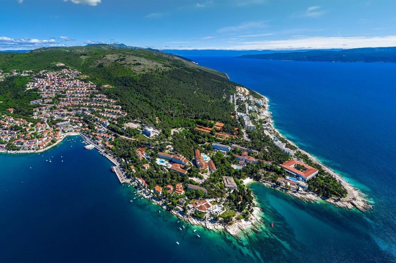Apartments And Rooms With Parking Space Rabac, Labin - 12368 Exteriér fotografie